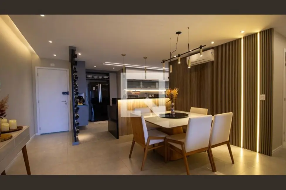 Apartamento com 3 quartos à venda, 160m2 em Rio De Janeiro - RJ - imagem 4 Foto 4 de Apartamento com 3 quartos à venda, 160m2 em Rio De Janeiro - RJ