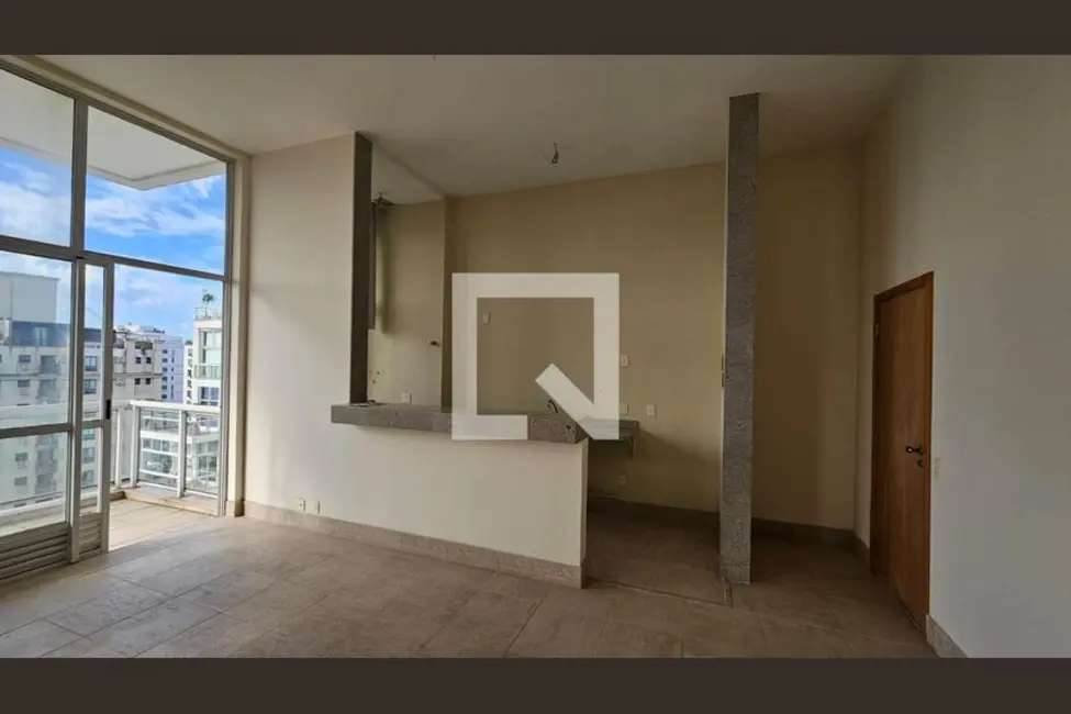 Foto 2 de Apartamento com 2 quartos à venda, 74m2 em Barra da Tijuca, Rio De Janeiro - RJ