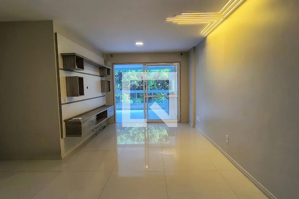 Apartamento com 3 quartos à venda, 138m2 em Rio De Janeiro - RJ - imagem 5 Foto 5 de Apartamento com 3 quartos à venda, 138m2 em Rio De Janeiro - RJ