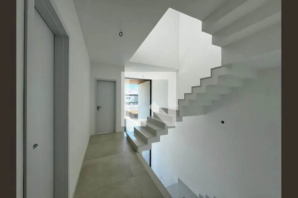 Casa com 3 quartos à venda, 230m2 em Rio De Janeiro - RJ - imagem 6 Foto 6 de Casa com 3 quartos à venda, 230m2 em Rio De Janeiro - RJ