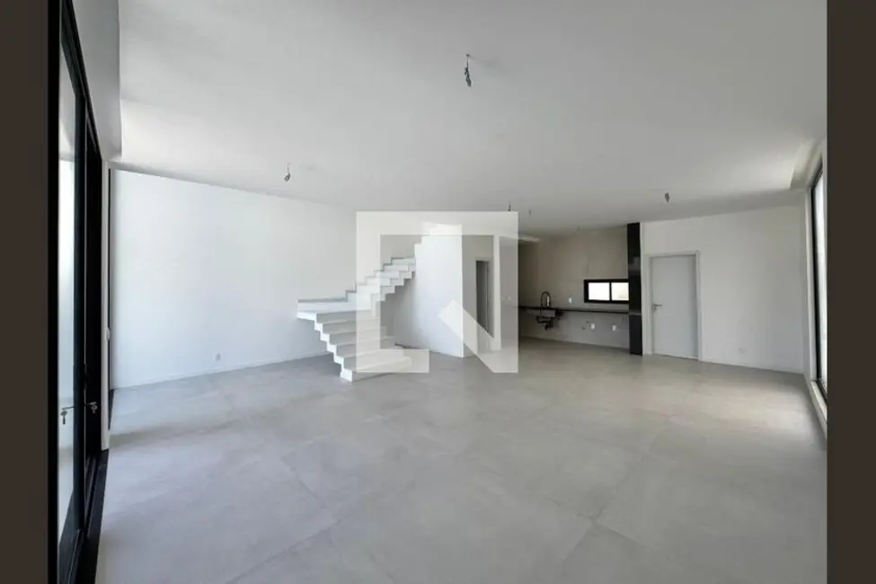 Casa com 3 quartos à venda, 230m2 em Rio De Janeiro - RJ - imagem 1 Foto 1 de Casa com 3 quartos à venda, 230m2 em Rio De Janeiro - RJ