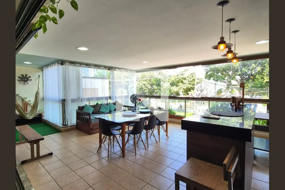 Apartamento com 4 quartos à venda, 198m2 em Rio De Janeiro - RJ - imagem 7 Foto 7 de Apartamento com 4 quartos à venda, 198m2 em Rio De Janeiro - RJ