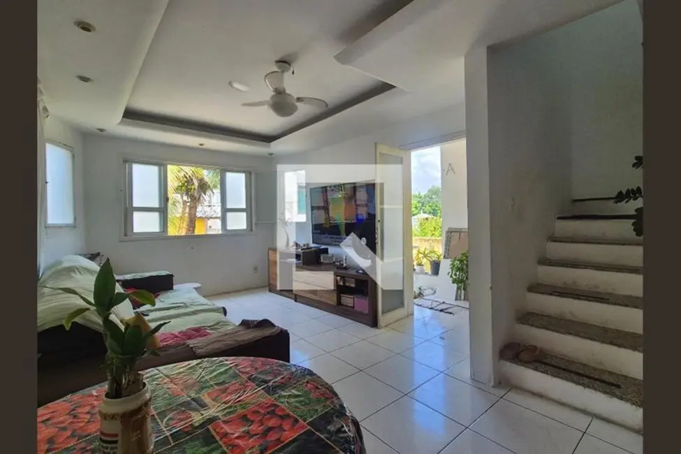 Foto 2 de Casa de Condomínio com 4 quartos à venda, 220m2 em Rio De Janeiro - RJ