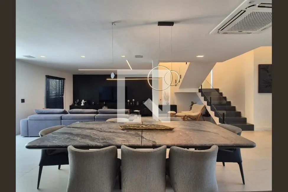 Casa de Condomínio com 2 quartos à venda, 270m2 em Rio De Janeiro - RJ - imagem 5 Foto 5 de Casa de Condomínio com 2 quartos à venda, 270m2 em Rio De Janeiro - RJ
