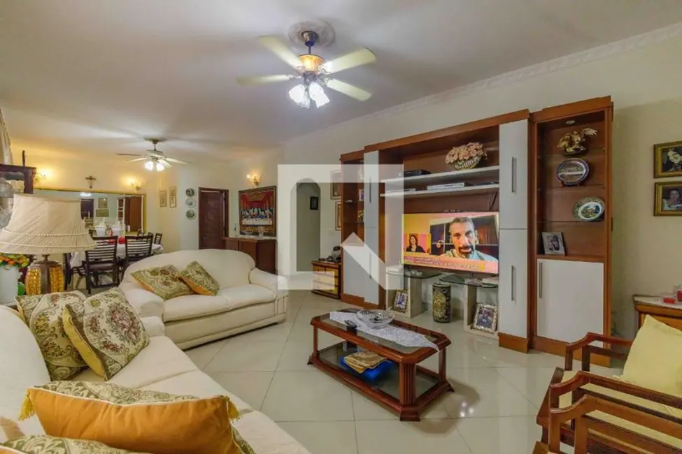 Casa de Condomínio com 5 quartos à venda, 335m2 em Rio De Janeiro - RJ - imagem 4 Foto 4 de Casa de Condomínio com 5 quartos à venda, 335m2 em Rio De Janeiro - RJ