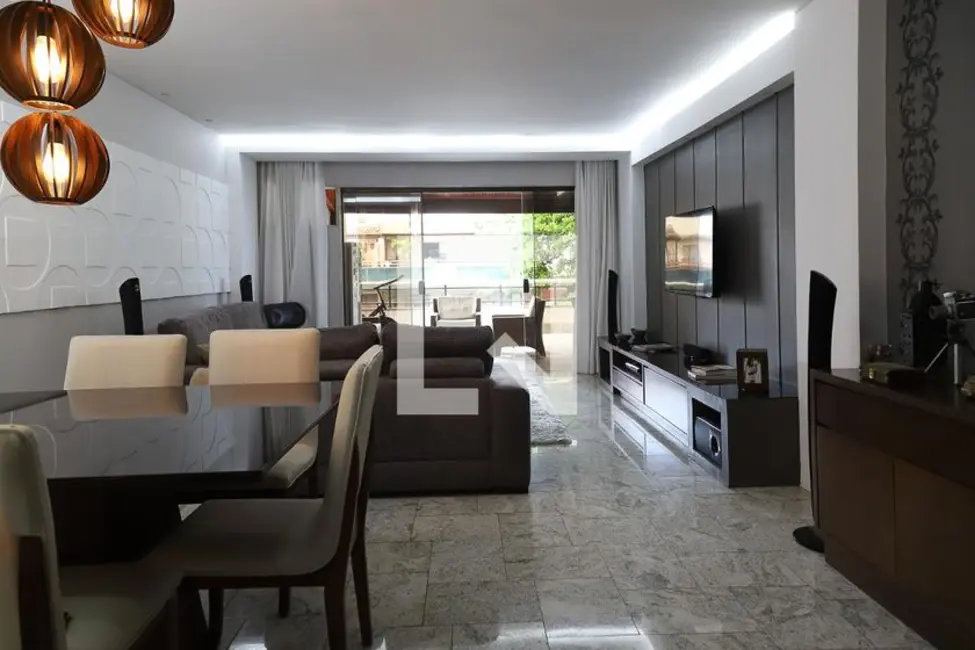 Apartamento com 4 quartos à venda, 392m2 em Rio De Janeiro - RJ - imagem 5 Foto 5 de Apartamento com 4 quartos à venda, 392m2 em Rio De Janeiro - RJ