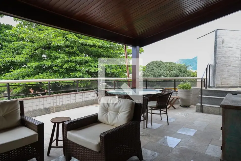 Apartamento com 4 quartos à venda, 392m2 em Rio De Janeiro - RJ - imagem 8 Foto 8 de Apartamento com 4 quartos à venda, 392m2 em Rio De Janeiro - RJ