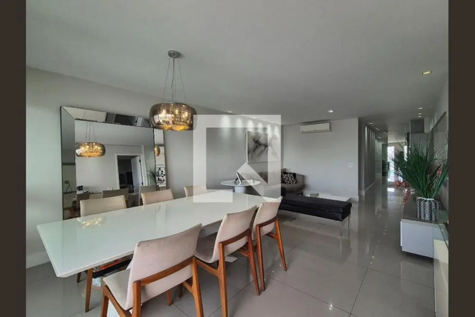 Apartamento com 4 quartos à venda, 324m2 em Rio De Janeiro - RJ - imagem 5 Foto 5 de Apartamento com 4 quartos à venda, 324m2 em Rio De Janeiro - RJ