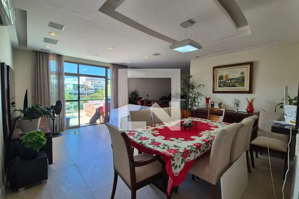 Casa de Condomínio com 3 quartos à venda, 170m2 em Rio De Janeiro - RJ - imagem 2 Foto 2 de Casa de Condomínio com 3 quartos à venda, 170m2 em Rio De Janeiro - RJ