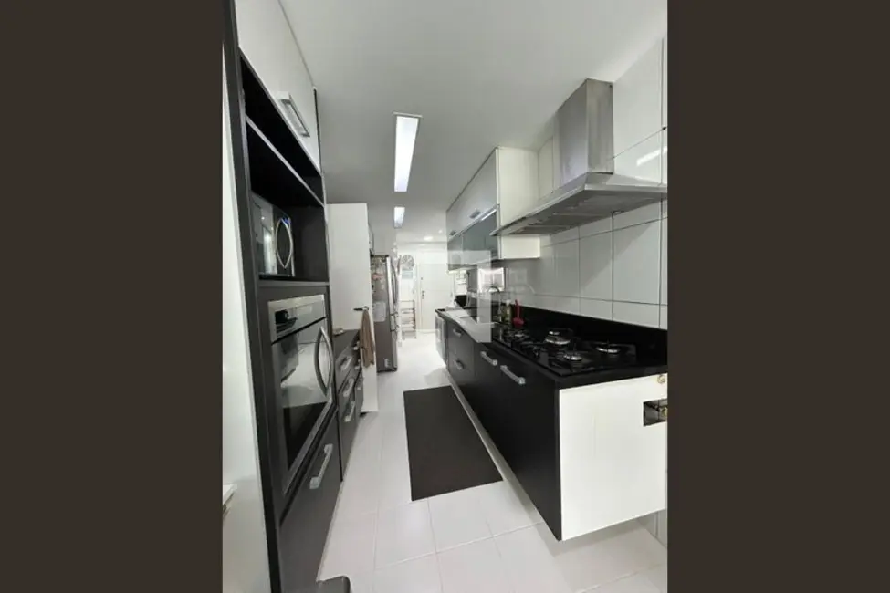 Apartamento com 4 quartos à venda, 160m2 em Barra da Tijuca, Rio De Janeiro - RJ - imagem 7 Foto 7 de Apartamento com 4 quartos à venda, 160m2 em Barra da Tijuca, Rio De Janeiro - RJ