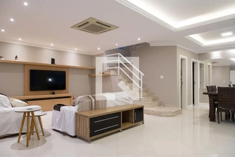 Casa com 4 quartos à venda, 330m2 em Rio De Janeiro - RJ - imagem 1 Foto 1 de Casa com 4 quartos à venda, 330m2 em Rio De Janeiro - RJ