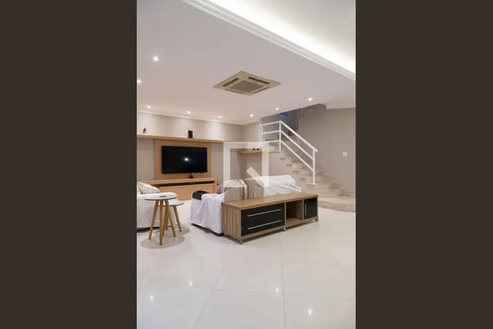Casa com 4 quartos à venda, 330m2 em Rio De Janeiro - RJ - imagem 8 Foto 8 de Casa com 4 quartos à venda, 330m2 em Rio De Janeiro - RJ