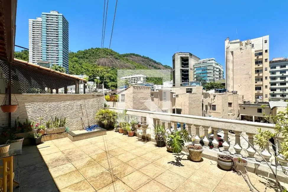 Casa com 2 quartos à venda, 120m2 em Botafogo, Rio De Janeiro - RJ - imagem 2 Foto 2 de Casa com 2 quartos à venda, 120m2 em Botafogo, Rio De Janeiro - RJ