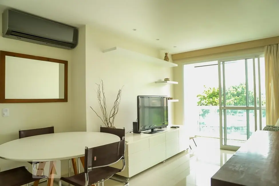 Foto 3 de Apartamento com 3 quartos à venda, 75m2 em Rio De Janeiro - RJ