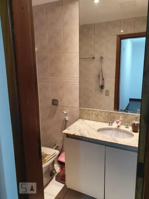 Apartamento com 3 quartos à venda, 220m2 em Rio De Janeiro - RJ - imagem 4 Foto 4 de Apartamento com 3 quartos à venda, 220m2 em Rio De Janeiro - RJ