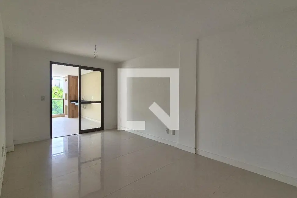 Apartamento com 3 quartos à venda, 112m2 em Rio De Janeiro - RJ - imagem 4 Foto 4 de Apartamento com 3 quartos à venda, 112m2 em Rio De Janeiro - RJ