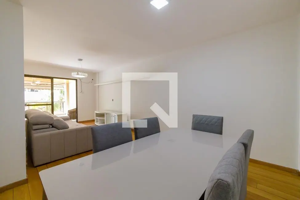 Apartamento com 3 quartos à venda, 160m2 em Rio De Janeiro - RJ - imagem 4 Foto 4 de Apartamento com 3 quartos à venda, 160m2 em Rio De Janeiro - RJ