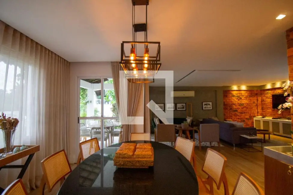 Casa de Condomínio com 4 quartos à venda, 450m2 em Rio De Janeiro - RJ - imagem 4 Foto 4 de Casa de Condomínio com 4 quartos à venda, 450m2 em Rio De Janeiro - RJ