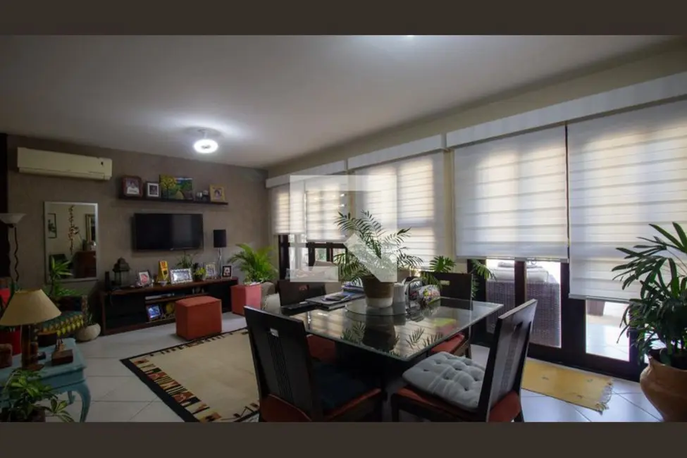 Casa com 4 quartos à venda, 191m2 em Rio De Janeiro - RJ - imagem 1 Foto 1 de Casa com 4 quartos à venda, 191m2 em Rio De Janeiro - RJ