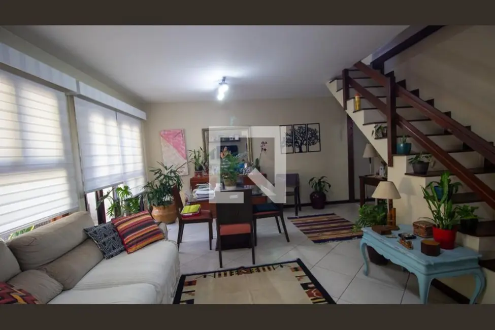 Casa com 4 quartos à venda, 191m2 em Rio De Janeiro - RJ - imagem 5 Foto 5 de Casa com 4 quartos à venda, 191m2 em Rio De Janeiro - RJ