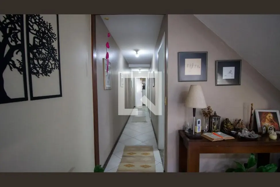 Casa com 4 quartos à venda, 191m2 em Rio De Janeiro - RJ - imagem 6 Foto 6 de Casa com 4 quartos à venda, 191m2 em Rio De Janeiro - RJ