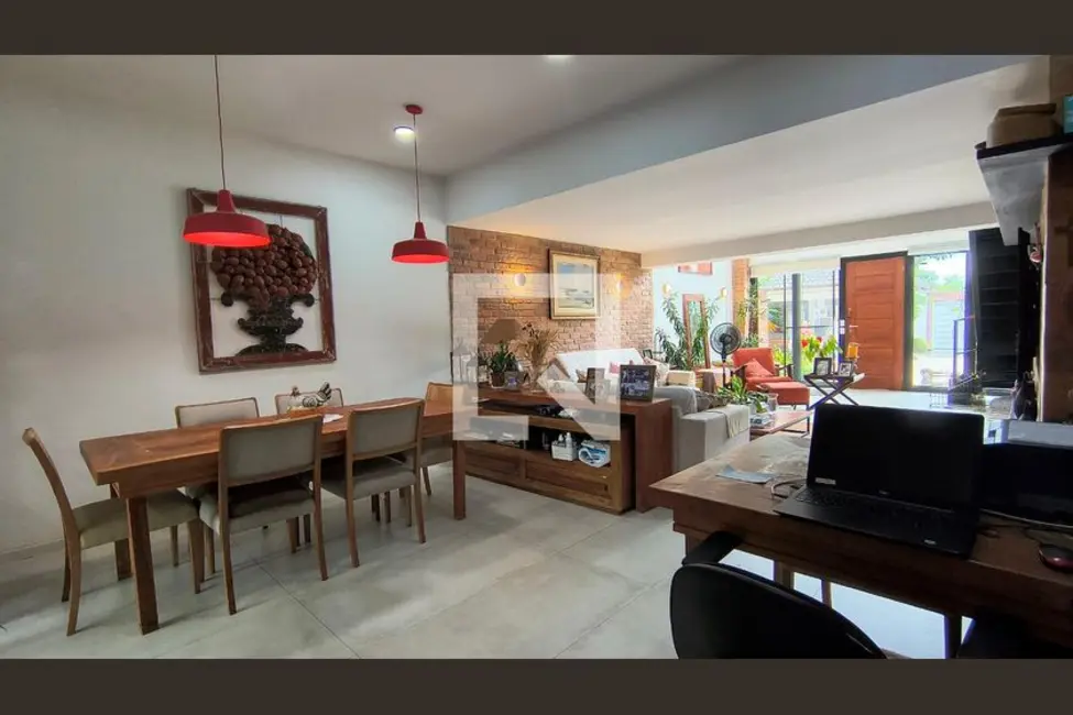 Casa com 9 quartos à venda, 500m2 em Rio De Janeiro - RJ - imagem 4 Foto 4 de Casa com 9 quartos à venda, 500m2 em Rio De Janeiro - RJ