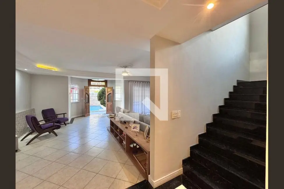 Casa com 4 quartos à venda, 310m2 em Rio De Janeiro - RJ - imagem 6 Foto 6 de Casa com 4 quartos à venda, 310m2 em Rio De Janeiro - RJ