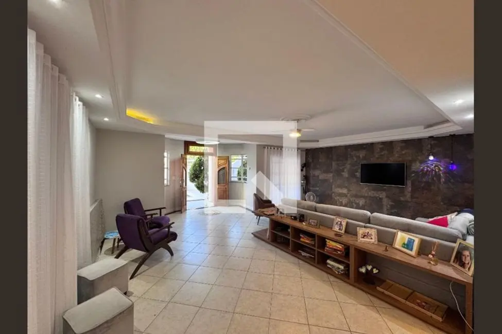 Casa com 4 quartos à venda, 310m2 em Rio De Janeiro - RJ - imagem 3 Foto 3 de Casa com 4 quartos à venda, 310m2 em Rio De Janeiro - RJ