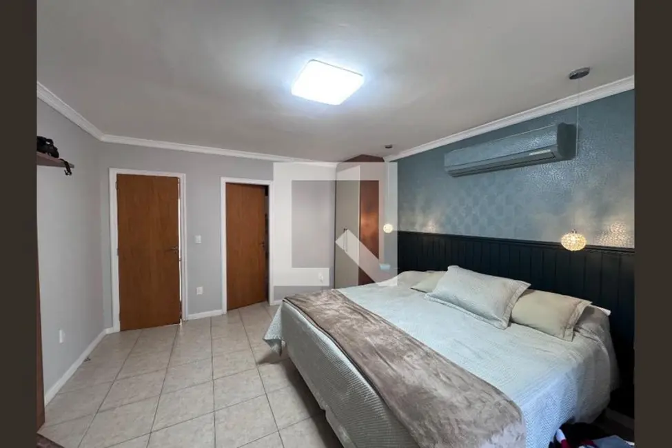 Casa com 4 quartos à venda, 310m2 em Rio De Janeiro - RJ - imagem 9 Foto 9 de Casa com 4 quartos à venda, 310m2 em Rio De Janeiro - RJ