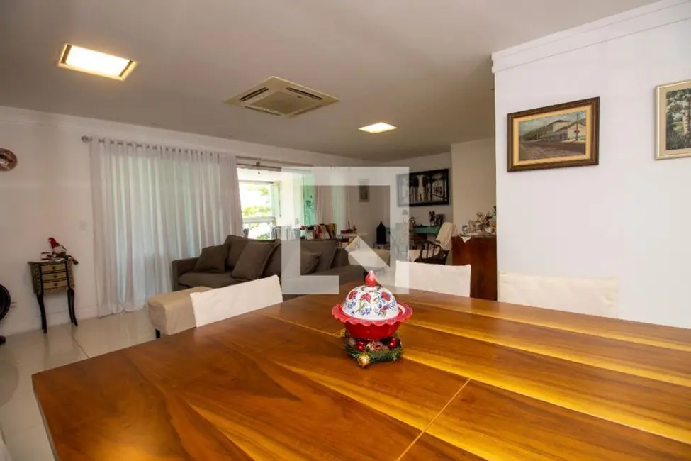 Apartamento com 3 quartos à venda, 190m2 em Rio De Janeiro - RJ - imagem 2 Foto 2 de Apartamento com 3 quartos à venda, 190m2 em Rio De Janeiro - RJ