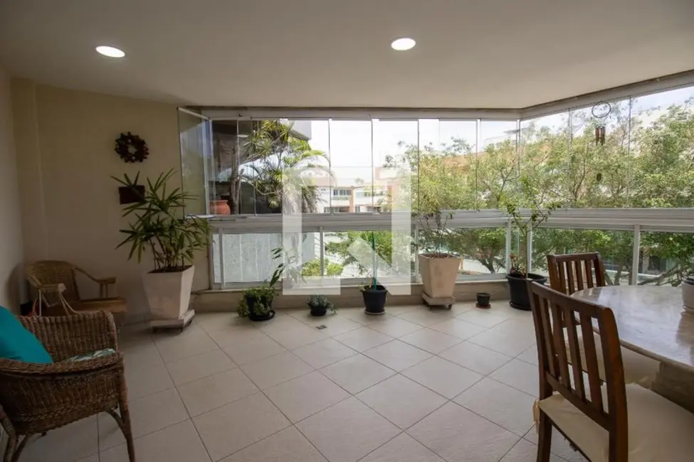 Apartamento com 3 quartos à venda, 190m2 em Rio De Janeiro - RJ - imagem 9 Foto 9 de Apartamento com 3 quartos à venda, 190m2 em Rio De Janeiro - RJ