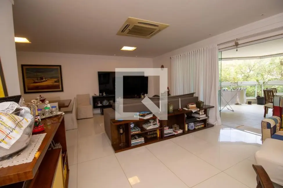 Apartamento com 3 quartos à venda, 190m2 em Rio De Janeiro - RJ - imagem 6 Foto 6 de Apartamento com 3 quartos à venda, 190m2 em Rio De Janeiro - RJ