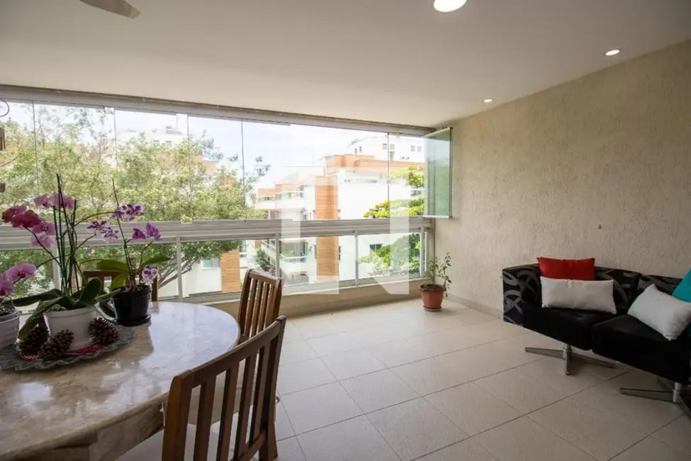 Apartamento com 3 quartos à venda, 190m2 em Rio De Janeiro - RJ - imagem 7 Foto 7 de Apartamento com 3 quartos à venda, 190m2 em Rio De Janeiro - RJ