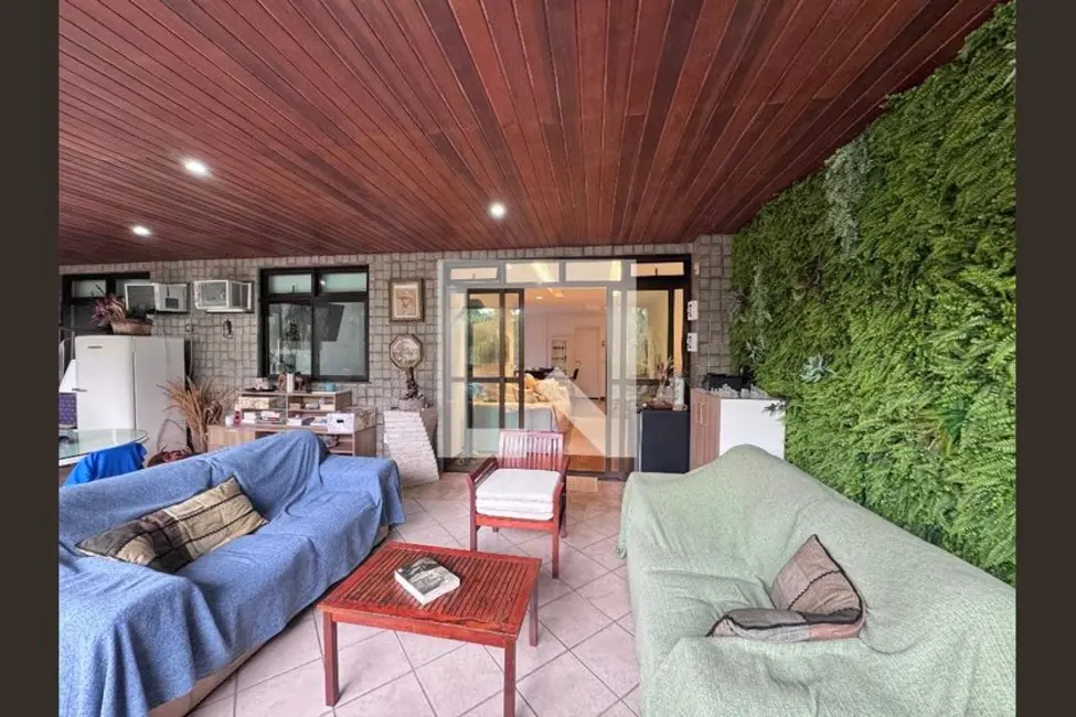 Apartamento com 3 quartos à venda, 130m2 em Rio De Janeiro - RJ - imagem 7 Foto 7 de Apartamento com 3 quartos à venda, 130m2 em Rio De Janeiro - RJ