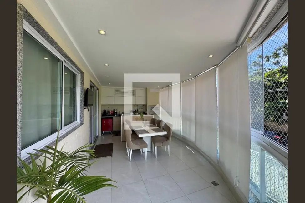 Apartamento com 3 quartos à venda, 120m2 em Rio De Janeiro - RJ - imagem 5 Foto 5 de Apartamento com 3 quartos à venda, 120m2 em Rio De Janeiro - RJ