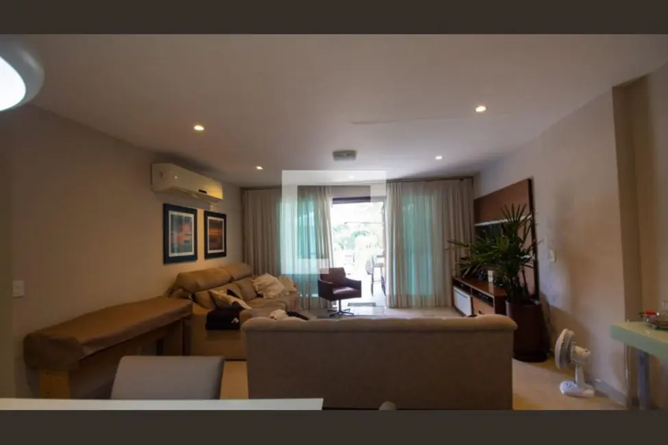 Apartamento com 4 quartos à venda, 201m2 em Rio De Janeiro - RJ - imagem 3 Foto 3 de Apartamento com 4 quartos à venda, 201m2 em Rio De Janeiro - RJ