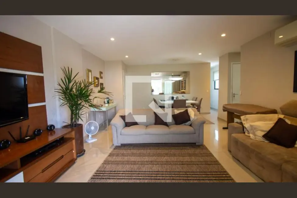 Apartamento com 4 quartos à venda, 201m2 em Rio De Janeiro - RJ - imagem 5 Foto 5 de Apartamento com 4 quartos à venda, 201m2 em Rio De Janeiro - RJ