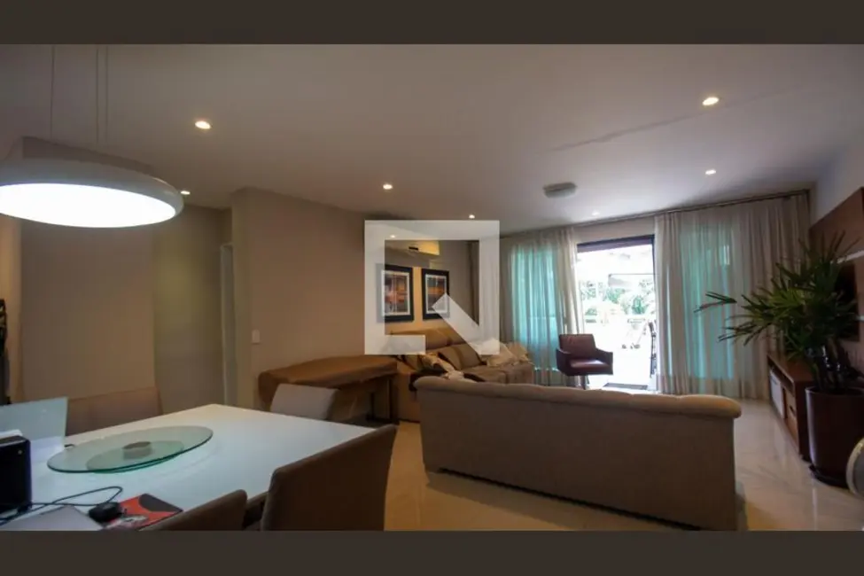 Apartamento com 4 quartos à venda, 201m2 em Rio De Janeiro - RJ - imagem 2 Foto 2 de Apartamento com 4 quartos à venda, 201m2 em Rio De Janeiro - RJ