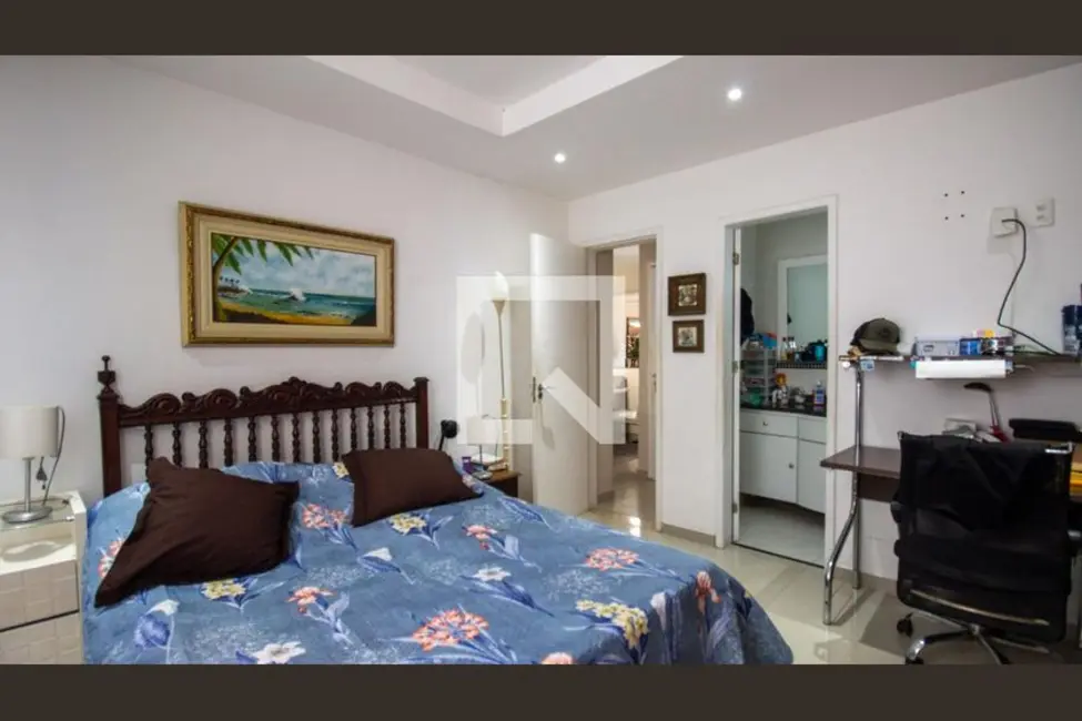 Apartamento com 4 quartos à venda, 201m2 em Rio De Janeiro - RJ - imagem 9 Foto 9 de Apartamento com 4 quartos à venda, 201m2 em Rio De Janeiro - RJ