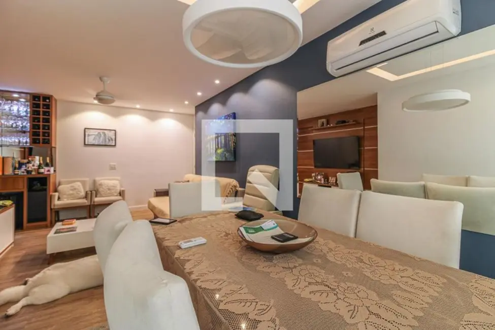 Apartamento com 3 quartos à venda, 145m2 em Rio De Janeiro - RJ - imagem 3 Foto 3 de Apartamento com 3 quartos à venda, 145m2 em Rio De Janeiro - RJ
