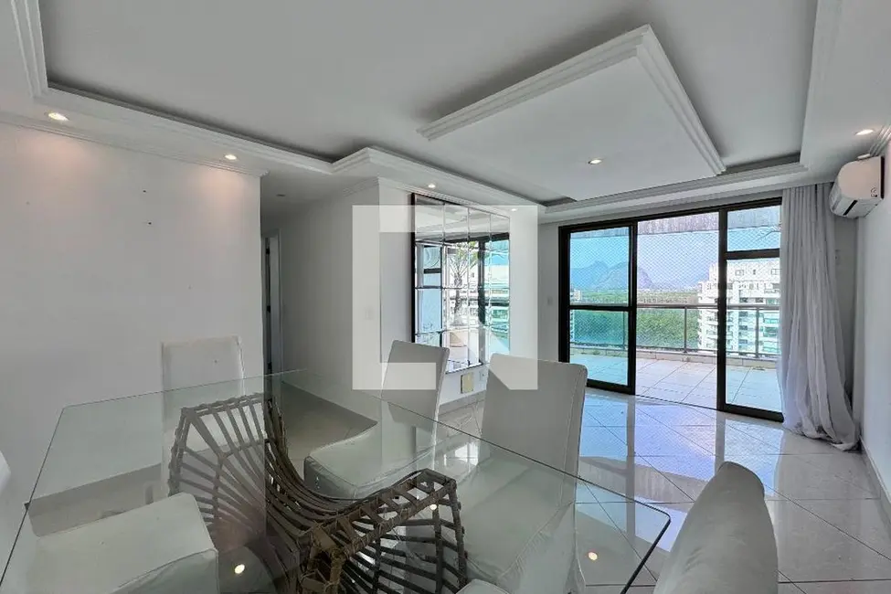 Apartamento com 3 quartos à venda, 240m2 em Rio De Janeiro - RJ - imagem 4 Foto 4 de Apartamento com 3 quartos à venda, 240m2 em Rio De Janeiro - RJ