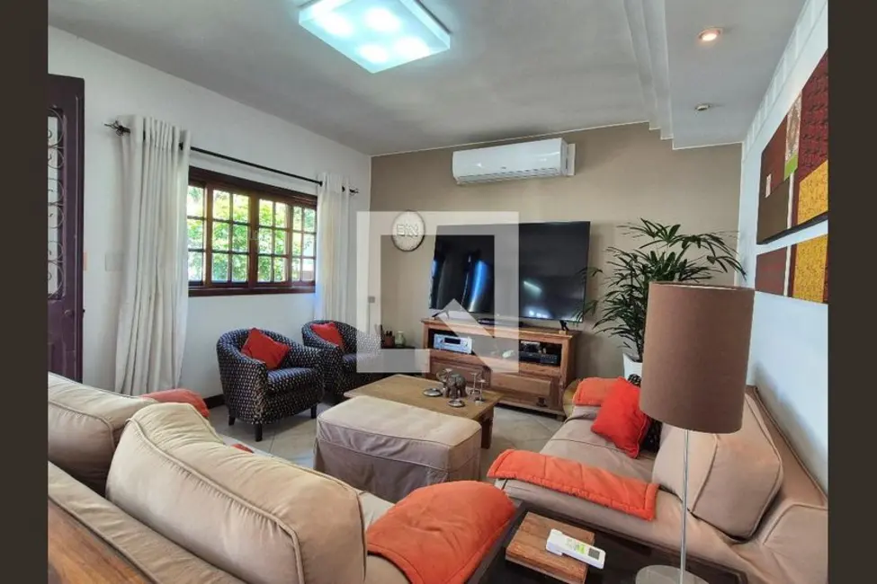 Casa com 4 quartos à venda, 252m2 em Rio De Janeiro - RJ - imagem 2 Foto 2 de Casa com 4 quartos à venda, 252m2 em Rio De Janeiro - RJ