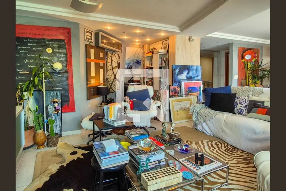 Apartamento com 2 quartos à venda, 185m2 em Rio De Janeiro - RJ - imagem 5 Foto 5 de Apartamento com 2 quartos à venda, 185m2 em Rio De Janeiro - RJ