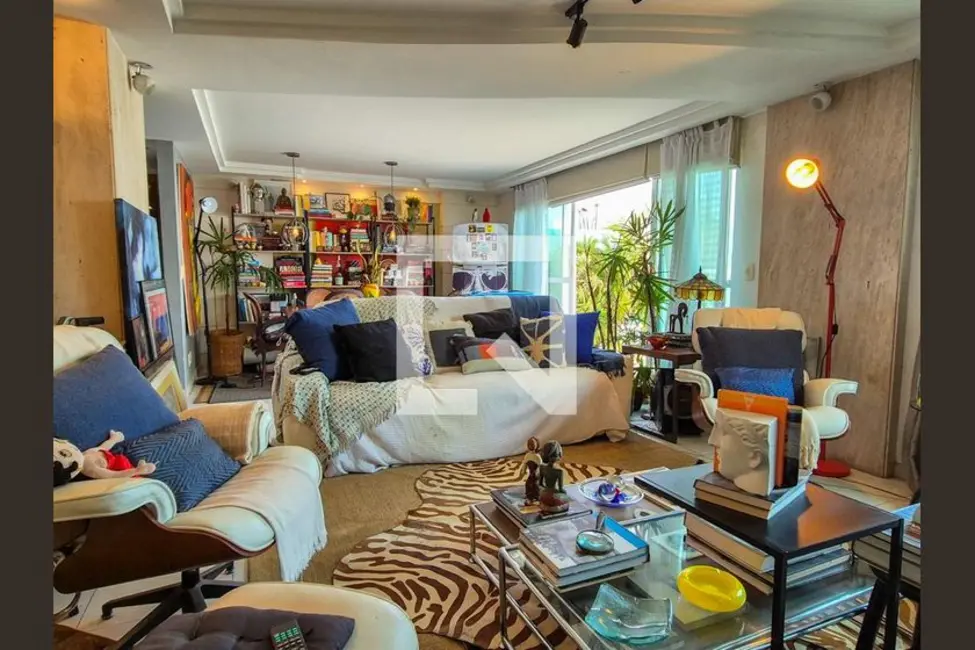 Apartamento com 2 quartos à venda, 185m2 em Rio De Janeiro - RJ - imagem 4 Foto 4 de Apartamento com 2 quartos à venda, 185m2 em Rio De Janeiro - RJ