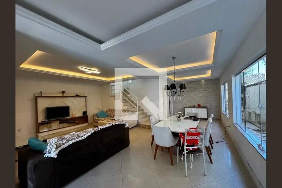 Casa com 5 quartos à venda, 290m2 em Rio De Janeiro - RJ - imagem 5 Foto 5 de Casa com 5 quartos à venda, 290m2 em Rio De Janeiro - RJ