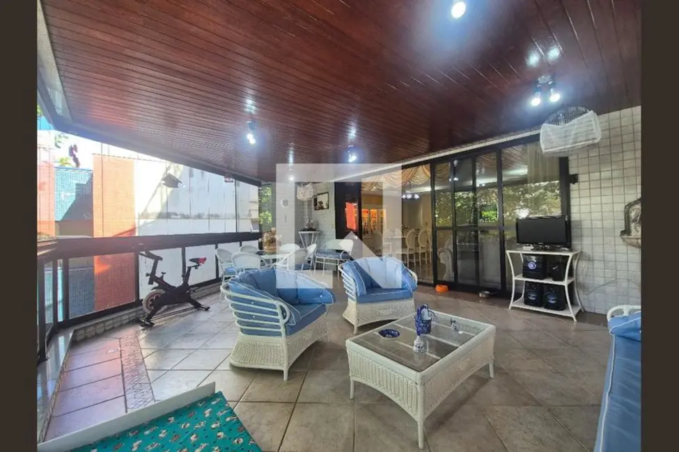 Apartamento com 3 quartos à venda, 190m2 em Rio De Janeiro - RJ - imagem 8 Foto 8 de Apartamento com 3 quartos à venda, 190m2 em Rio De Janeiro - RJ
