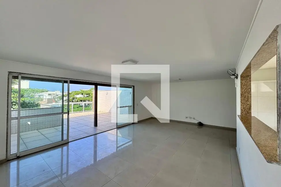 Apartamento com 3 quartos à venda, 194m2 em Rio De Janeiro - RJ - imagem 2 Foto 2 de Apartamento com 3 quartos à venda, 194m2 em Rio De Janeiro - RJ