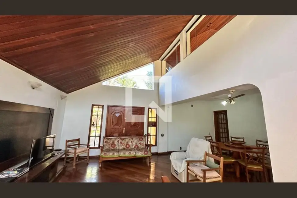 Foto 3 de Casa com 6 quartos à venda, 600m2 em Rio De Janeiro - RJ