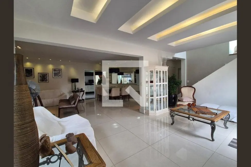 Apartamento com 4 quartos à venda, 284m2 em Rio De Janeiro - RJ - imagem 9 Foto 9 de Apartamento com 4 quartos à venda, 284m2 em Rio De Janeiro - RJ
