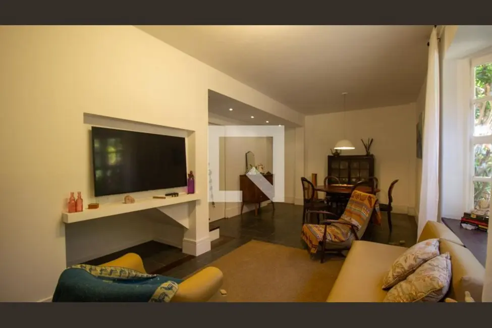 Foto 2 de Casa com 5 quartos à venda, 155m2 em Rio De Janeiro - RJ